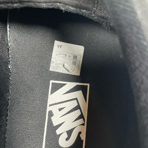 Vans Authentic Low Top Sneakers – Triple Black - Picture 7 of 10